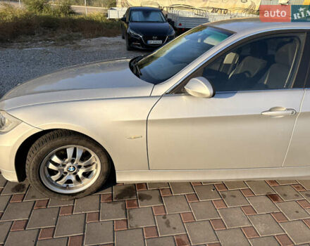 Серый БМВ 3 Серия, объемом двигателя 2.5 л и пробегом 100 тыс. км за 8500 $, фото 13 на Automoto.ua