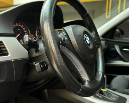 Серый БМВ 3 Серия, объемом двигателя 2.5 л и пробегом 280 тыс. км за 8500 $, фото 22 на Automoto.ua