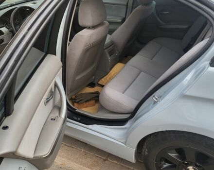 Серый БМВ 3 Серия, объемом двигателя 2 л и пробегом 350 тыс. км за 5368 $, фото 7 на Automoto.ua