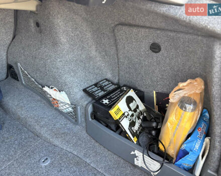 Серый БМВ 3 Серия, объемом двигателя 2.5 л и пробегом 100 тыс. км за 8500 $, фото 16 на Automoto.ua