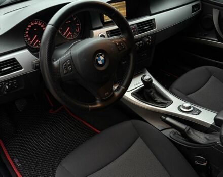 Серый БМВ 3 Серия, объемом двигателя 2 л и пробегом 247 тыс. км за 7500 $, фото 13 на Automoto.ua