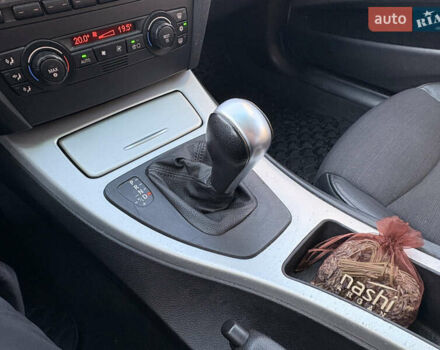 Серый БМВ 3 Серия, объемом двигателя 2.5 л и пробегом 100 тыс. км за 8500 $, фото 1 на Automoto.ua