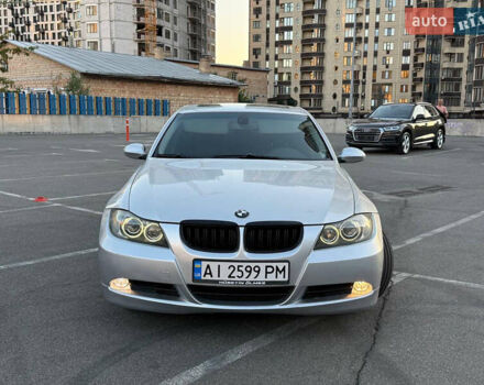 Серый БМВ 3 Серия, объемом двигателя 2 л и пробегом 225 тыс. км за 6600 $, фото 1 на Automoto.ua