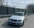 Серый БМВ 3 Серия, объемом двигателя 2 л и пробегом 330 тыс. км за 7500 $, фото 1 на Automoto.ua