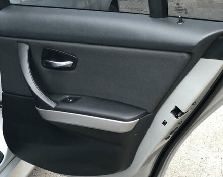 Сірий БМВ 3 Серія, об'ємом двигуна 2 л та пробігом 271 тис. км за 8200 $, фото 37 на Automoto.ua