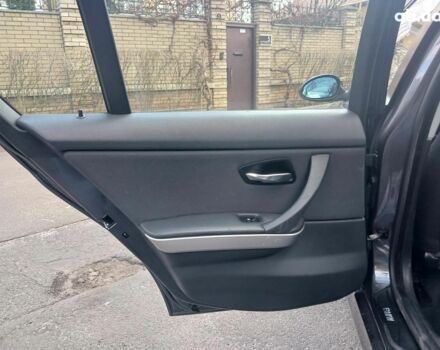 Сірий БМВ 3 Серія, об'ємом двигуна 2 л та пробігом 273 тис. км за 9290 $, фото 19 на Automoto.ua