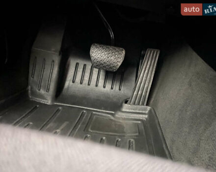 Серый БМВ 3 Серия, объемом двигателя 2 л и пробегом 217 тыс. км за 8500 $, фото 77 на Automoto.ua