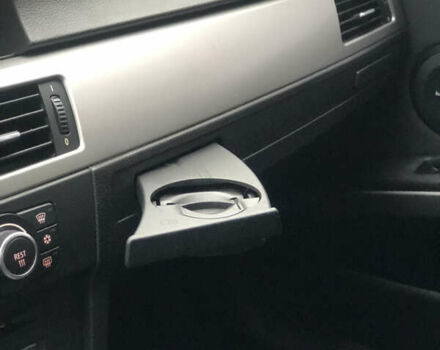 Сірий БМВ 3 Серія, об'ємом двигуна 2 л та пробігом 271 тис. км за 8200 $, фото 25 на Automoto.ua