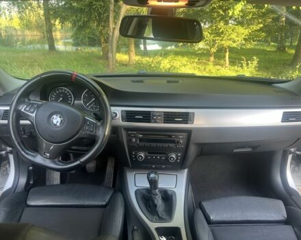Серый БМВ 3 Серия, объемом двигателя 2 л и пробегом 263 тыс. км за 6200 $, фото 7 на Automoto.ua