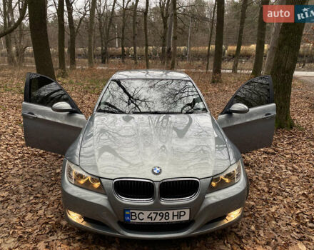 Серый БМВ 3 Серия, объемом двигателя 2 л и пробегом 217 тыс. км за 8500 $, фото 30 на Automoto.ua