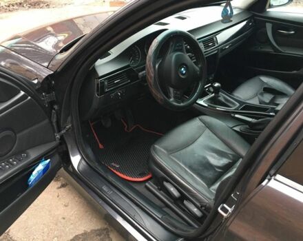 Сірий БМВ 3 Серія, об'ємом двигуна 2 л та пробігом 236 тис. км за 5800 $, фото 4 на Automoto.ua