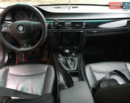 Серый БМВ 3 Серия, объемом двигателя 2 л и пробегом 236 тыс. км за 5800 $, фото 6 на Automoto.ua
