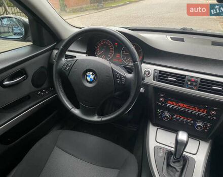 Серый БМВ 3 Серия, объемом двигателя 2 л и пробегом 217 тыс. км за 8500 $, фото 87 на Automoto.ua