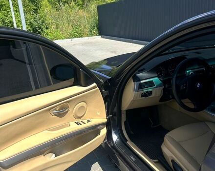 Сірий БМВ 3 Серія, об'ємом двигуна 2 л та пробігом 219 тис. км за 7000 $, фото 6 на Automoto.ua