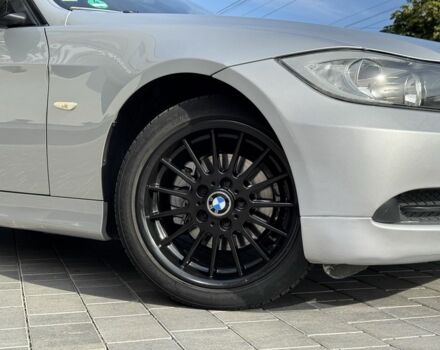 Серый БМВ 3 Серия, объемом двигателя 0 л и пробегом 219 тыс. км за 7400 $, фото 3 на Automoto.ua