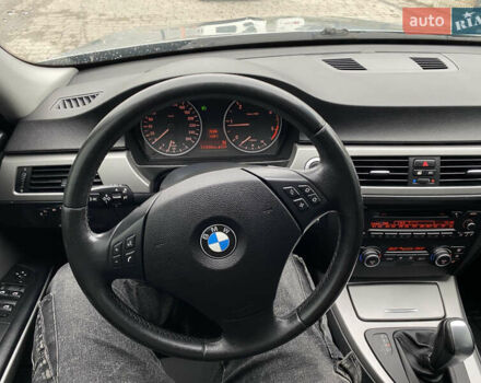 Серый БМВ 3 Серия, объемом двигателя 2 л и пробегом 217 тыс. км за 8500 $, фото 105 на Automoto.ua