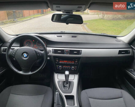 Серый БМВ 3 Серия, объемом двигателя 2 л и пробегом 217 тыс. км за 8500 $, фото 88 на Automoto.ua