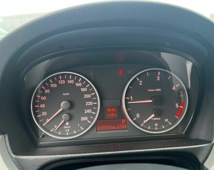 Серый БМВ 3 Серия, объемом двигателя 2 л и пробегом 217 тыс. км за 8990 $, фото 18 на Automoto.ua