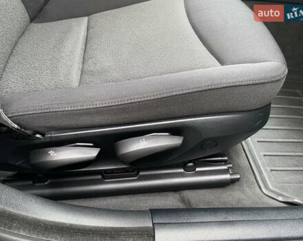 Серый БМВ 3 Серия, объемом двигателя 2 л и пробегом 217 тыс. км за 8500 $, фото 72 на Automoto.ua