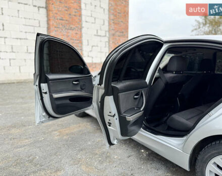 Серый БМВ 3 Серия, объемом двигателя 2 л и пробегом 303 тыс. км за 5500 $, фото 33 на Automoto.ua