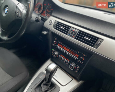 Серый БМВ 3 Серия, объемом двигателя 2 л и пробегом 217 тыс. км за 8500 $, фото 2 на Automoto.ua
