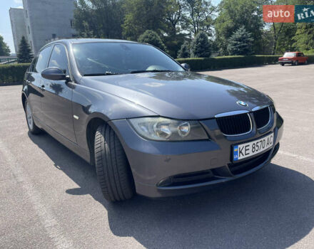 Серый БМВ 3 Серия, объемом двигателя 2 л и пробегом 300 тыс. км за 7700 $, фото 1 на Automoto.ua