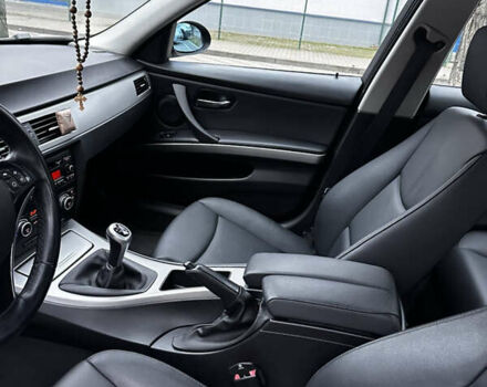 Сірий БМВ 3 Серія, об'ємом двигуна 2 л та пробігом 325 тис. км за 7900 $, фото 6 на Automoto.ua