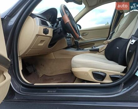 Серый БМВ 3 Серия, объемом двигателя 2 л и пробегом 144 тыс. км за 8500 $, фото 20 на Automoto.ua