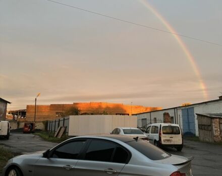 Серый БМВ 3 Серия, объемом двигателя 0 л и пробегом 230 тыс. км за 10200 $, фото 2 на Automoto.ua