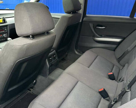 Серый БМВ 3 Серия, объемом двигателя 2 л и пробегом 230 тыс. км за 7950 $, фото 10 на Automoto.ua