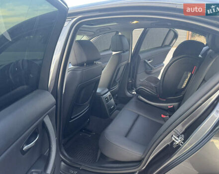 Серый БМВ 3 Серия, объемом двигателя 3 л и пробегом 208 тыс. км за 9300 $, фото 7 на Automoto.ua