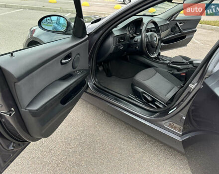 Сірий БМВ 3 Серія, об'ємом двигуна 2 л та пробігом 267 тис. км за 8500 $, фото 2 на Automoto.ua