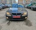 Серый БМВ 3 Серия, объемом двигателя 2 л и пробегом 267 тыс. км за 8700 $, фото 61 на Automoto.ua