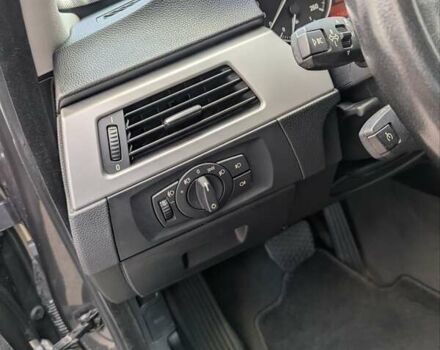 Серый БМВ 3 Серия, объемом двигателя 2 л и пробегом 267 тыс. км за 8700 $, фото 49 на Automoto.ua