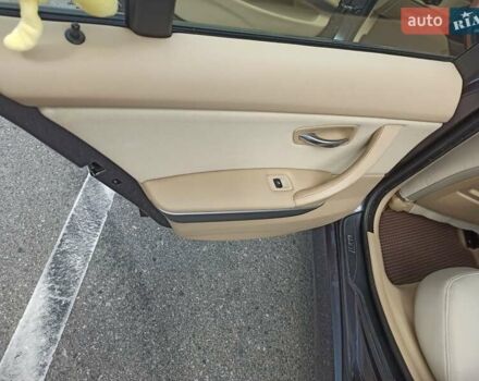 Серый БМВ 3 Серия, объемом двигателя 2 л и пробегом 144 тыс. км за 8500 $, фото 25 на Automoto.ua