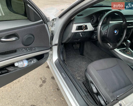Сірий БМВ 3 Серія, об'ємом двигуна 2 л та пробігом 240 тис. км за 9500 $, фото 6 на Automoto.ua