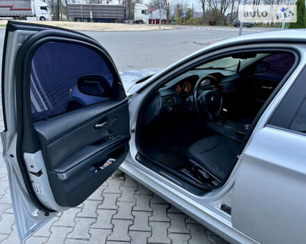 Серый БМВ 3 Серия, объемом двигателя 3 л и пробегом 248 тыс. км за 9999 $, фото 14 на Automoto.ua