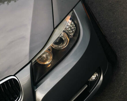 Сірий БМВ 3 Серія, об'ємом двигуна 2.98 л та пробігом 216 тис. км за 12999 $, фото 3 на Automoto.ua