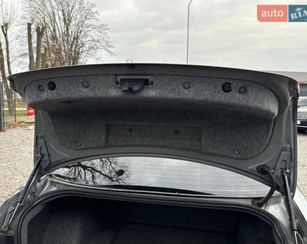 Сірий БМВ 3 Серія, об'ємом двигуна 2 л та пробігом 221 тис. км за 8500 $, фото 27 на Automoto.ua