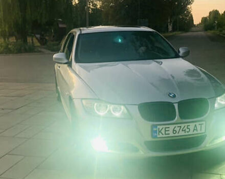 Серый БМВ 3 Серия, объемом двигателя 3 л и пробегом 300 тыс. км за 9999 $, фото 24 на Automoto.ua