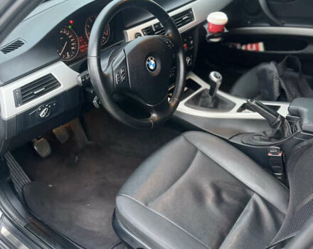 Серый БМВ 3 Серия, объемом двигателя 2.5 л и пробегом 176 тыс. км за 9100 $, фото 8 на Automoto.ua