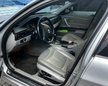 Серый БМВ 3 Серия, объемом двигателя 3 л и пробегом 294 тыс. км за 9300 $, фото 5 на Automoto.ua