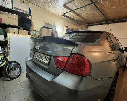 Серый БМВ 3 Серия, объемом двигателя 2.5 л и пробегом 176 тыс. км за 9100 $, фото 3 на Automoto.ua