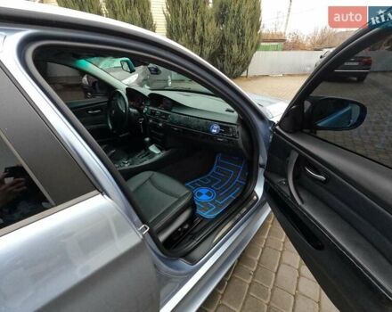 Сірий БМВ 3 Серія, об'ємом двигуна 3 л та пробігом 154 тис. км за 11000 $, фото 19 на Automoto.ua