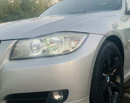 Серый БМВ 3 Серия, объемом двигателя 3 л и пробегом 300 тыс. км за 9999 $, фото 4 на Automoto.ua