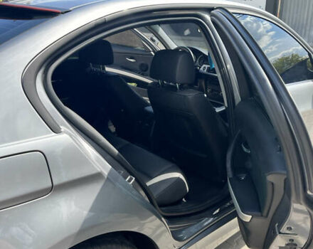 Серый БМВ 3 Серия, объемом двигателя 2.5 л и пробегом 176 тыс. км за 9100 $, фото 31 на Automoto.ua