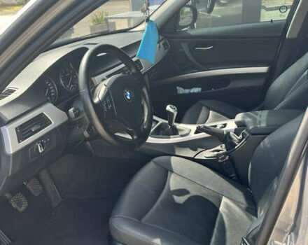 Серый БМВ 3 Серия, объемом двигателя 2.5 л и пробегом 176 тыс. км за 9100 $, фото 28 на Automoto.ua