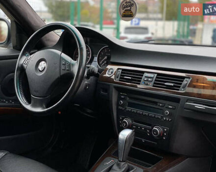 Серый БМВ 3 Серия, объемом двигателя 3 л и пробегом 227 тыс. км за 7999 $, фото 15 на Automoto.ua