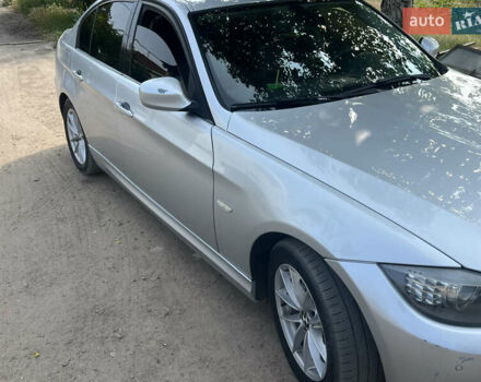 Сірий БМВ 3 Серія, об'ємом двигуна 2 л та пробігом 180 тис. км за 10000 $, фото 1 на Automoto.ua
