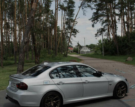 Серый БМВ 3 Серия, объемом двигателя 2 л и пробегом 252 тыс. км за 12700 $, фото 3 на Automoto.ua